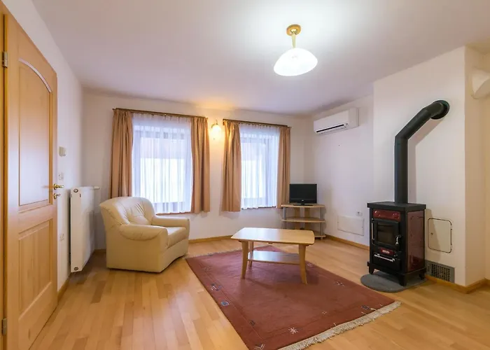 Koritnica Apartment *